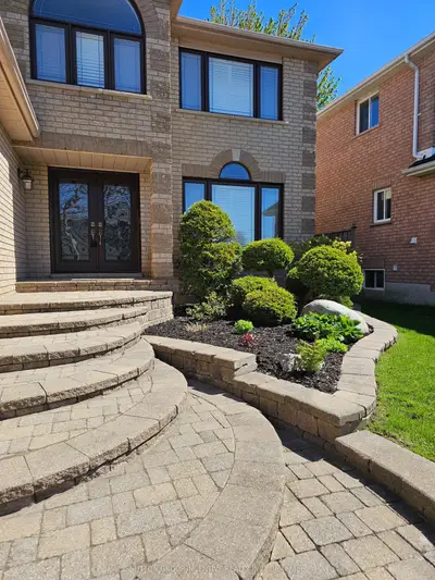 4 Chantal Street, Barrie, On L4n 9s4