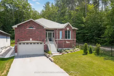 31 Revol Road, Penetanguishene, On L9m 0w8