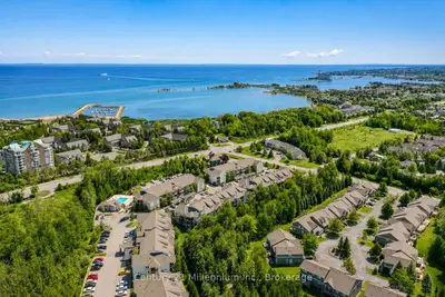 10 Brandy Lane Drive 204, Collingwood, On L9y 0x4