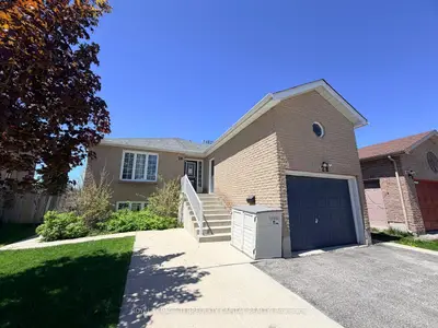 Detached in Barrie