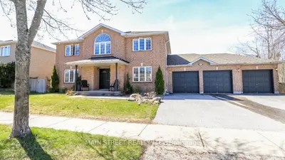 Detached in Barrie