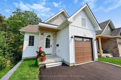 75 Vancouver Street, Barrie, On L4m 4m2