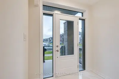 146 Nottingham Road N, Barrie, On L9j 0w5