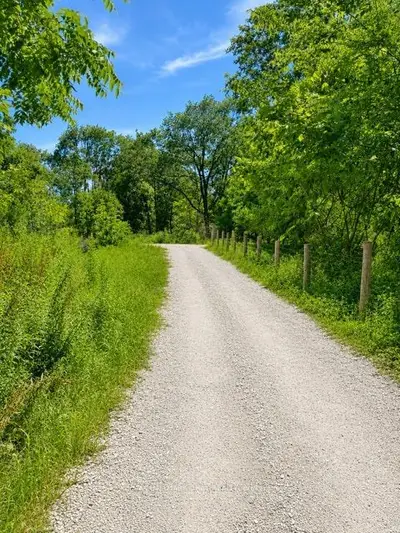 241 Mountain Avenue, Tay, On L0k 2c0
