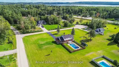 2070 Hawley Road, Severn, On L3v 0x7