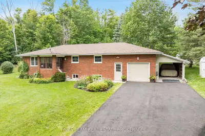 Detached in Oro-Medonte