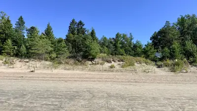 1554 Shore Lane, Wasaga Beach, On L9z 1w3