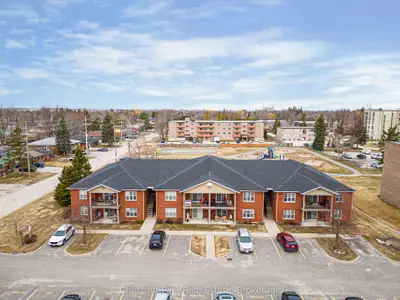 435 Walnut Street 206, Collingwood, On L9y 5j9