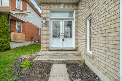 216 MAPLETON Avenue, Barrie, ON L4N 8T3