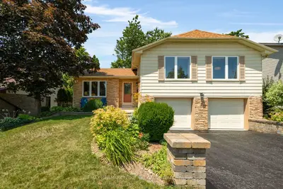 6 Oren Boulevard, Barrie, On L4n 4m1