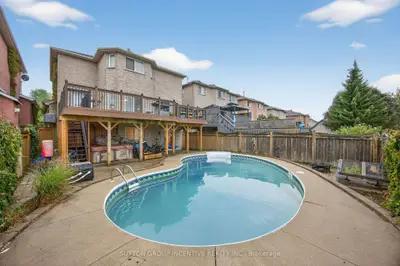 4 Dunnett Drive, Barrie, On L4n 0h8