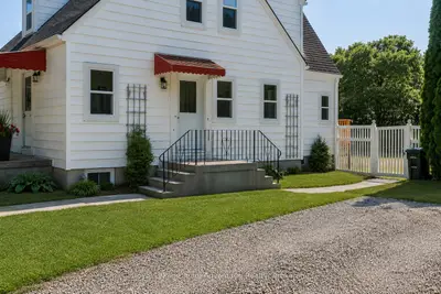 9 Houden Street, Springwater, On L0l 1p0