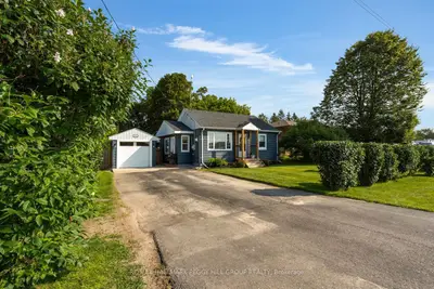 Detached in Springwater