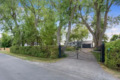 2232 Lakeshore Drive, Ramara, On L0k 1b0