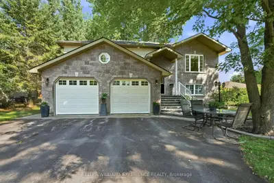 2438 Amigo Drive, Severn, On L3v 0t9