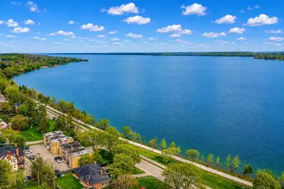 Condo Apartment in Barrie