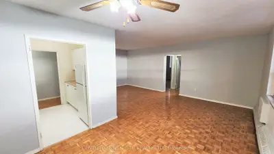37 Peel Street 808, Barrie, On L4m 3l1