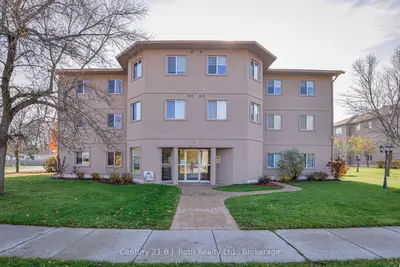 Condo Apartment in Orillia