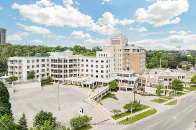 74 Ross Street 82, Barrie, On L4n 1g3