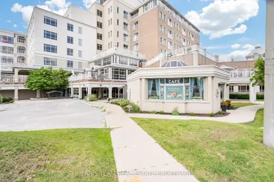 74 Ross Street 82, Barrie, On L4n 1g3
