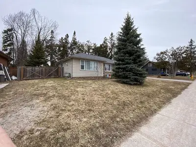 540 Big Bay Point Road, Barrie, On L4n 3z5