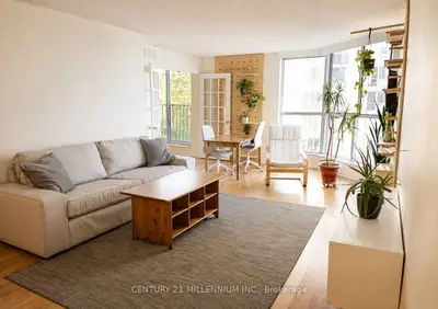 Condo Apartment in Barrie