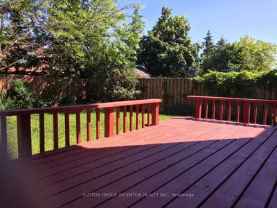18 MERGANSER Court, Barrie, ON L4N 8W7