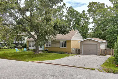 Detached in Orillia