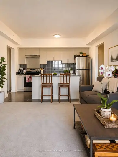 Condo Apartment in Barrie