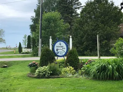 4 Paradise Boulevard Unit 4, Ramara, On L0k 1b0
