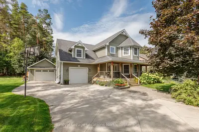 19 Melville Street, Clearview, On L0m 1p0