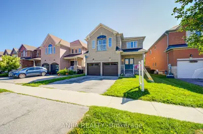 102 Westminster Circle, Barrie, On L4m 0a6