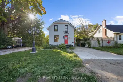 43 Perry Street, Barrie, On L4n 2g2