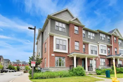 1 Leggott Avenue 38, Barrie, On L4m 0k7