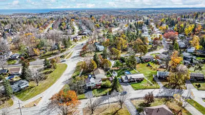 423 Mary Street, Orillia, On L3v 3g5