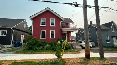Detached in Orillia