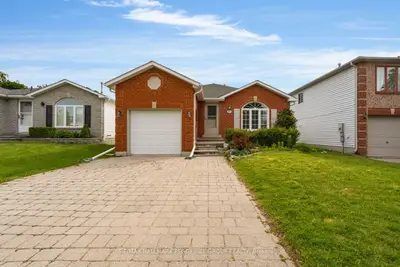 Detached in Barrie