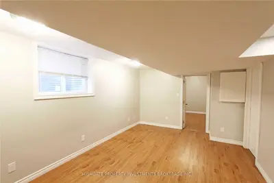 80 Hadden Crescent Lower, Barrie, On L4m 6g7