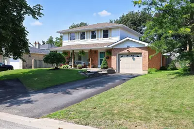 12 Davies Crescent, Barrie, On L4m 2m3