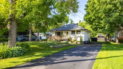 47 Lakeshore Road W, Oro-medonte, On L0l 2e0