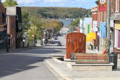 66 Main Street, Penetanguishene, On L9m 1t3
