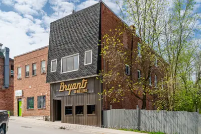 66 Main Street, Penetanguishene, On L9m 1t3
