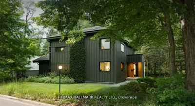 26 Lakeshore Road W, Oro-medonte, On L0l 2e0