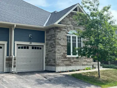 Common Element Condo in Collingwood