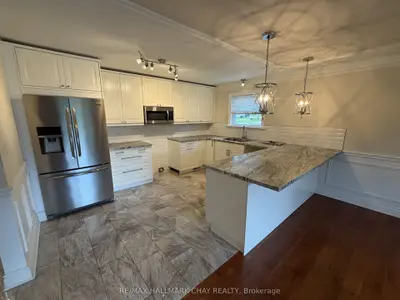 426 Highland Avenue, Orillia, On L3v 4e7