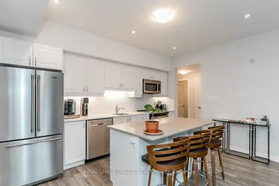 300 Essa Road 501, Barrie, On L9j 0b9