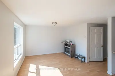 92 Lee Crescent, Barrie, On L4n 9z1