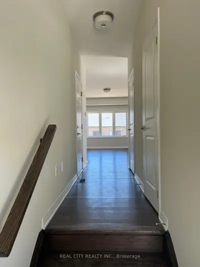3047 Sandy Acres Avenue, Severn, On L3v 8r3