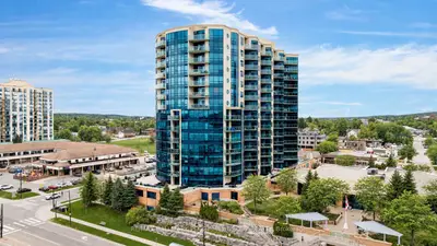 37 Ellen Street 1303, Barrie, On L4n 6g2