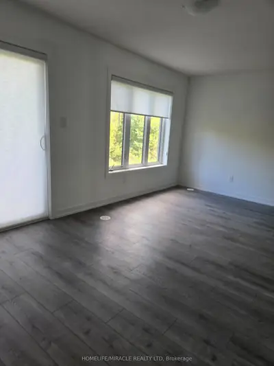 52 Blue Forest Crescent, Barrie, On L9j 0n3